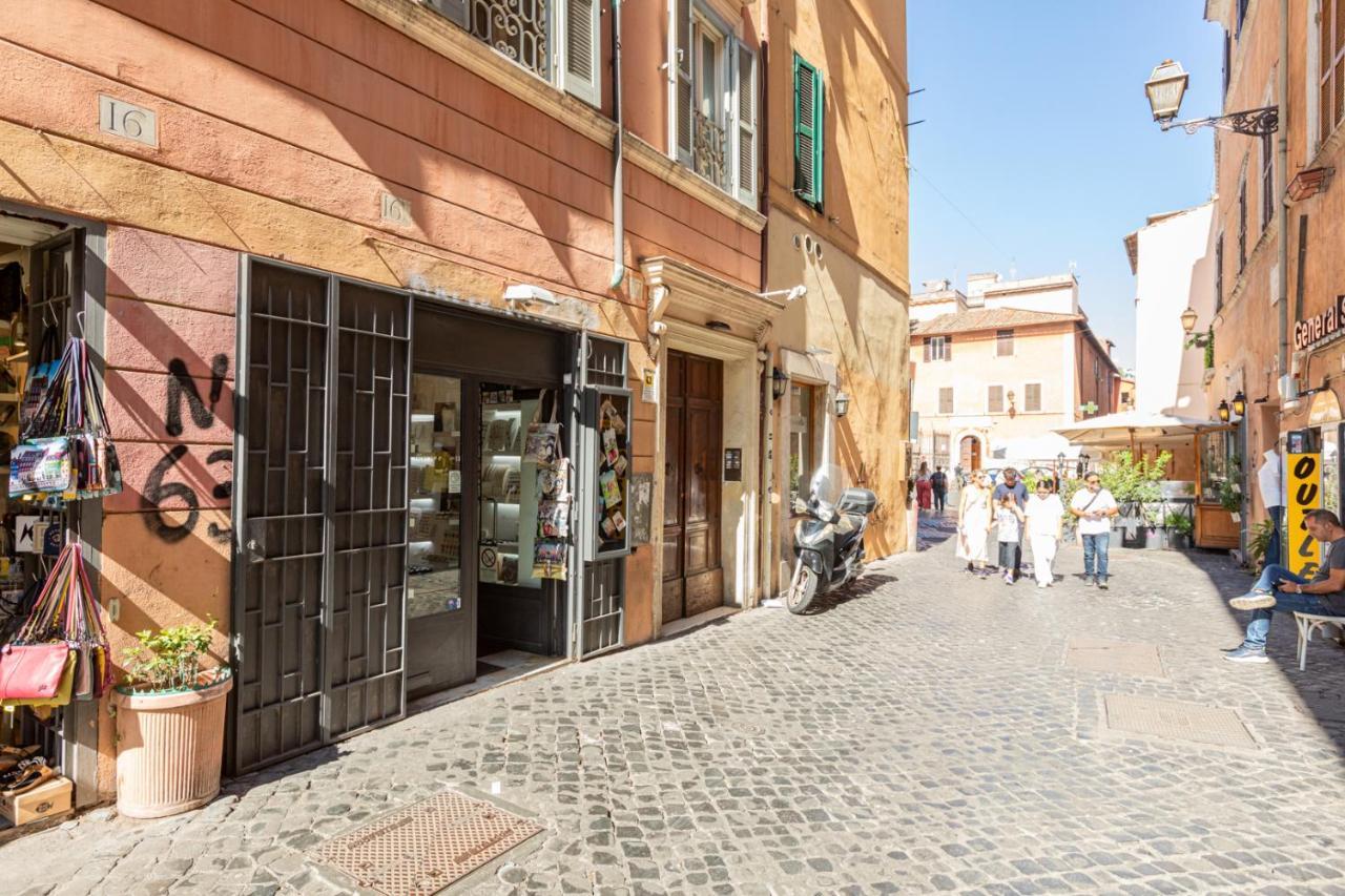 Mosaic Trastevere Silver Apartment - Top Collection 로마 외부 사진