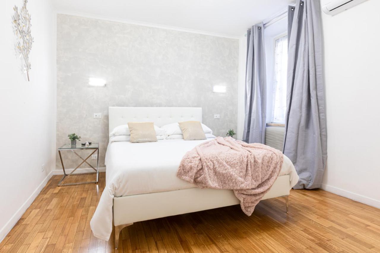 Mosaic Trastevere Silver Apartment - Top Collection 로마 외부 사진